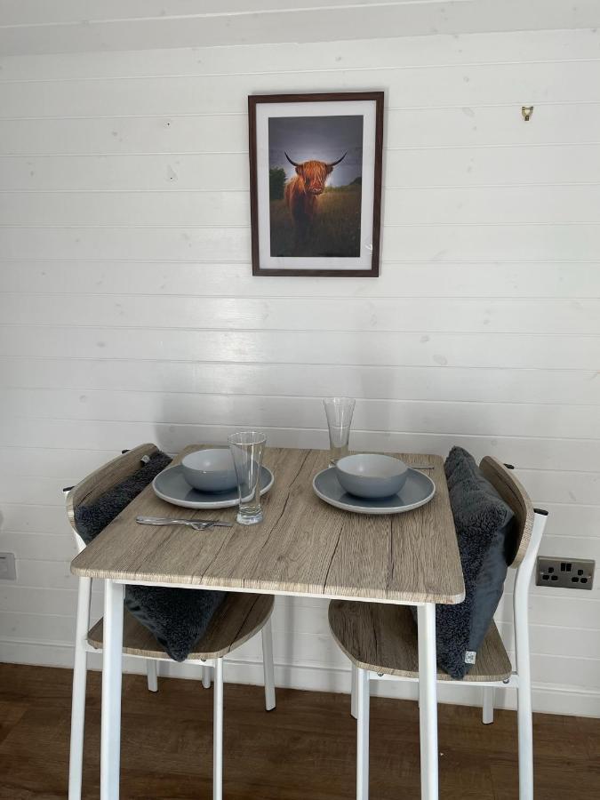Hideaway Pod Near Loch Ness For A Tranquil Retreat Apartment Lewiston Exterior foto